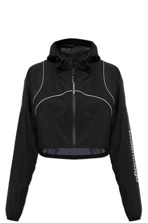 Short jacket with hood