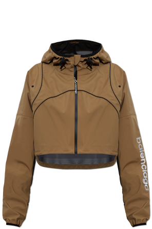 Short hooded jacket