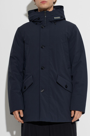 Woolrich Páperová bunda s našitým logom