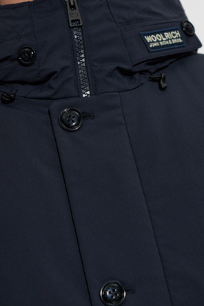 Woolrich Páperová bunda s našitým logom