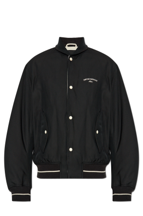 Kurtka typu `bomberka`