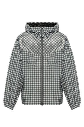 Chaqueta con capucha