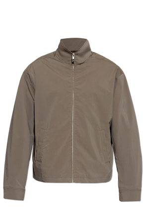 Chaqueta con cuello alto