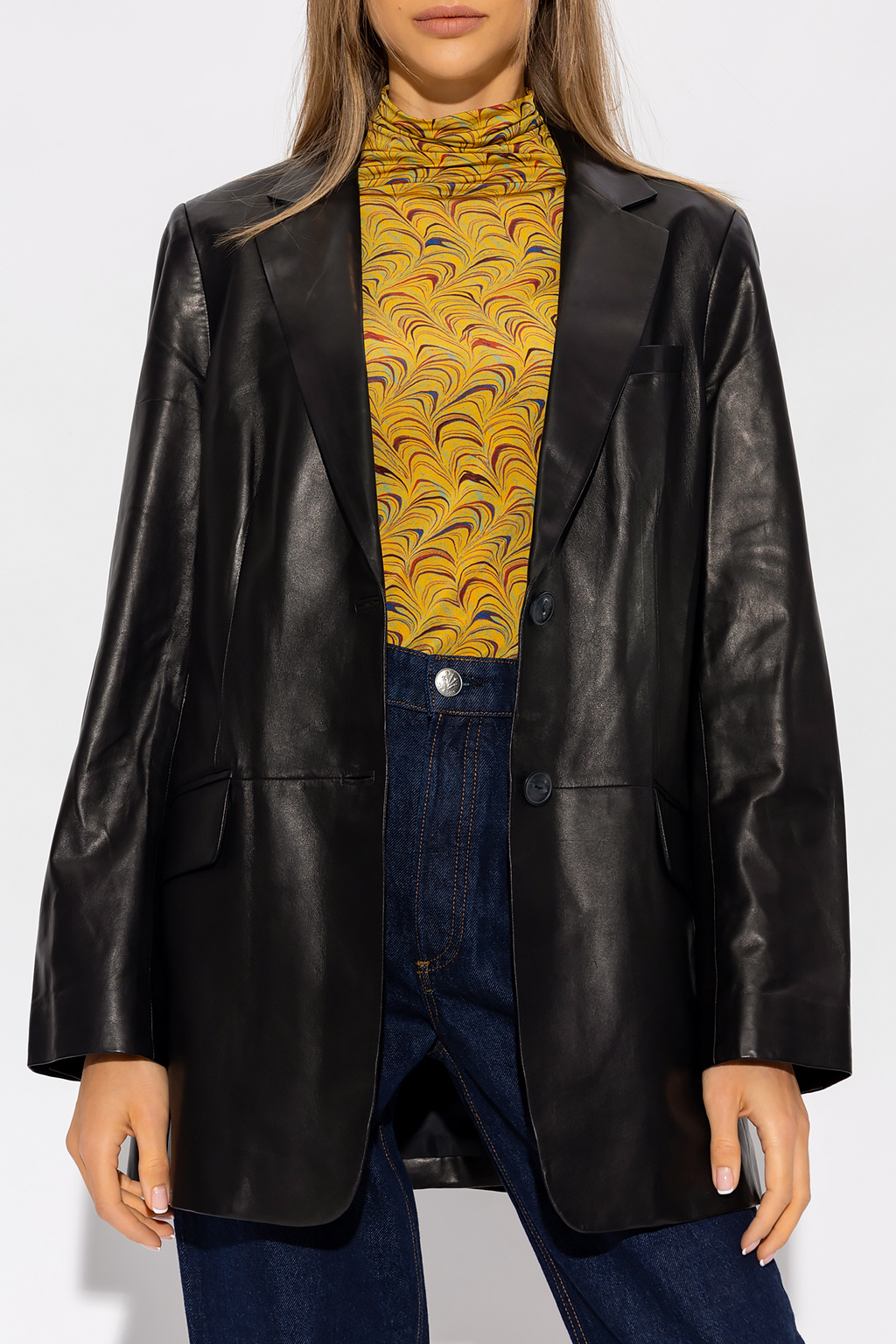 Feelin good and hanging out in the ® Chelsea Sweatshirt  Leather blazer