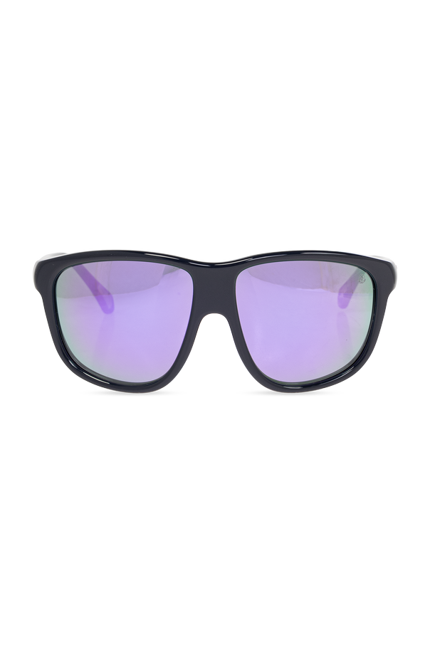 ‘Montis’ sunglasses od Moncler