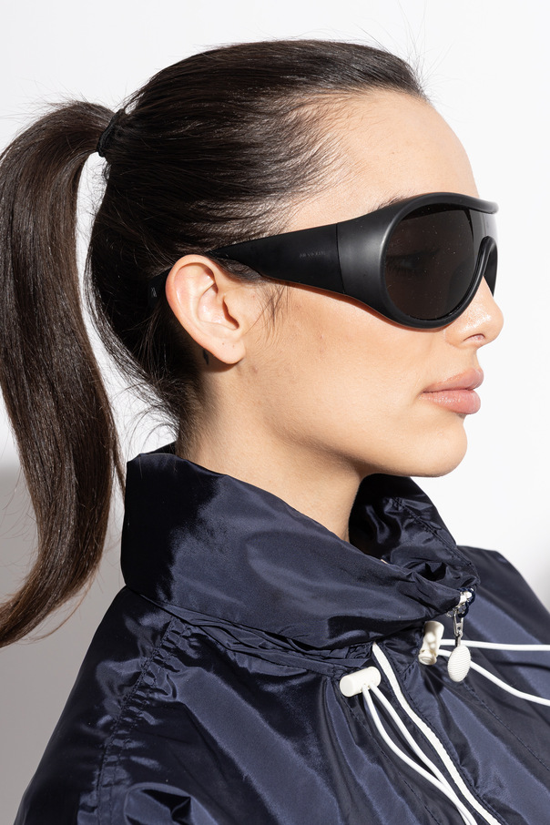 Moncler "Cloche" sunglasses