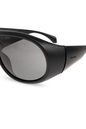 Moncler "Cloche" sunglasses