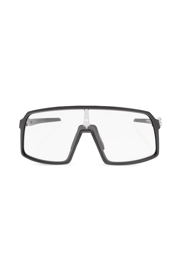 ‘Sutro’ sunglasses od Oakley