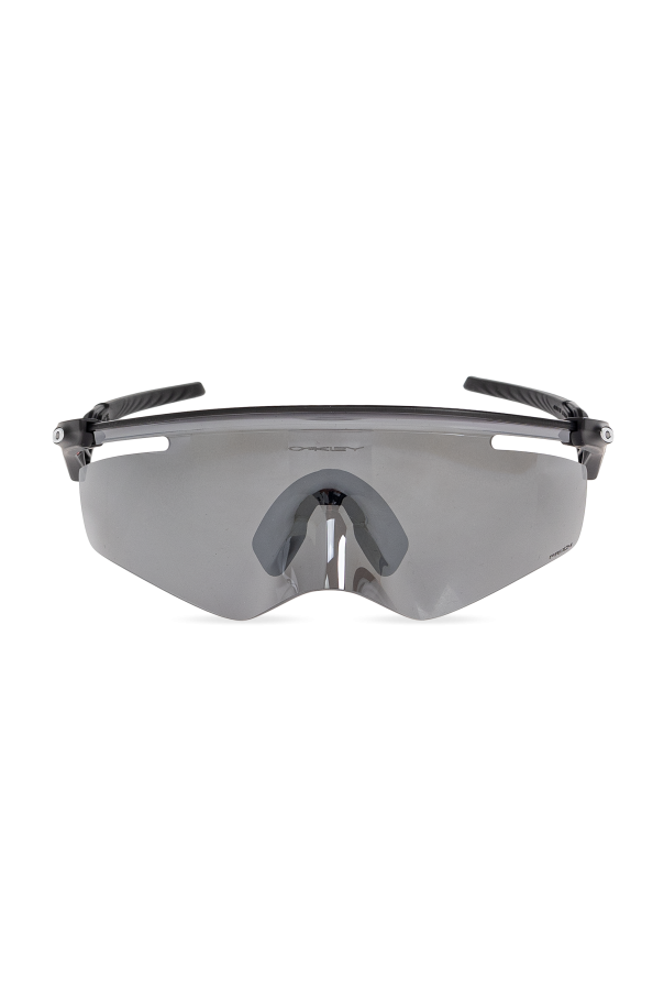 ‘QNTM Kato’ sunglasses od Oakley