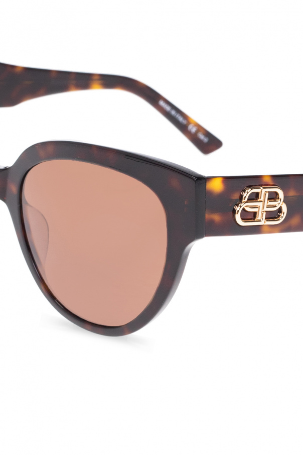 Balenciaga ‘Flat Butterfly’ Nis sunglasses