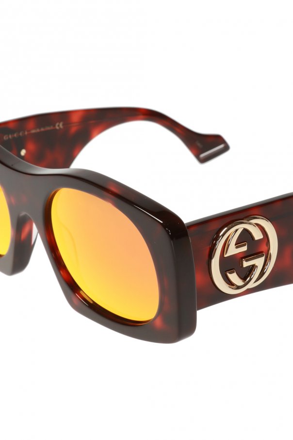 gucci sunglasses with logo