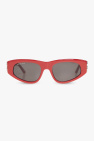 These sunglasses have a modern and unic style