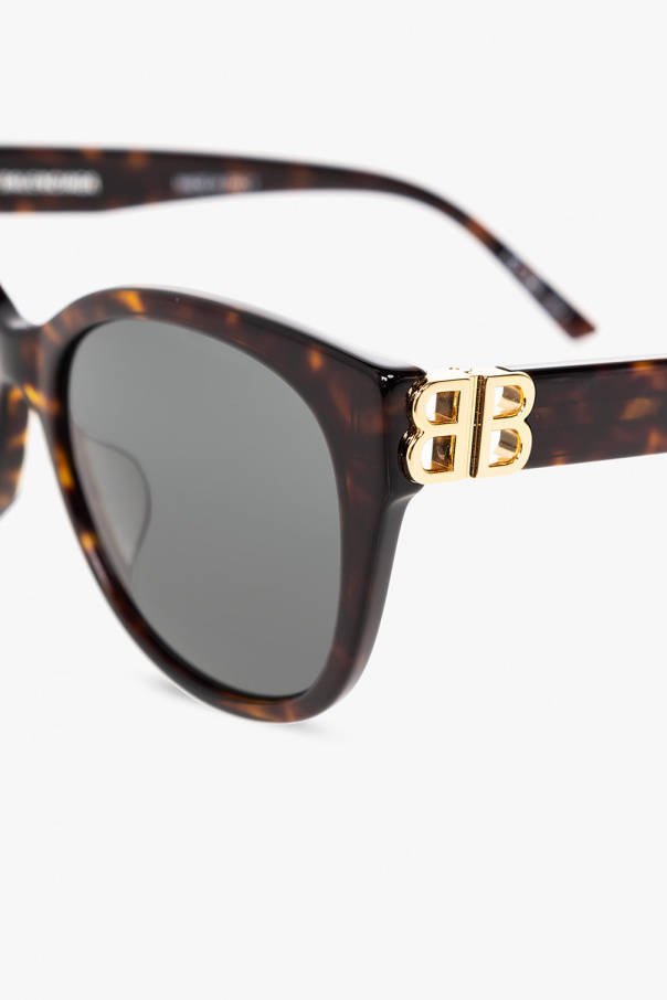 Balenciaga ‘Dynasty Enhancer cat’ sunglasses