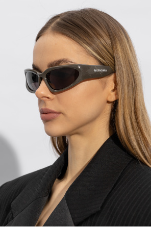 ‘swift’ sunglasses od Balenciaga