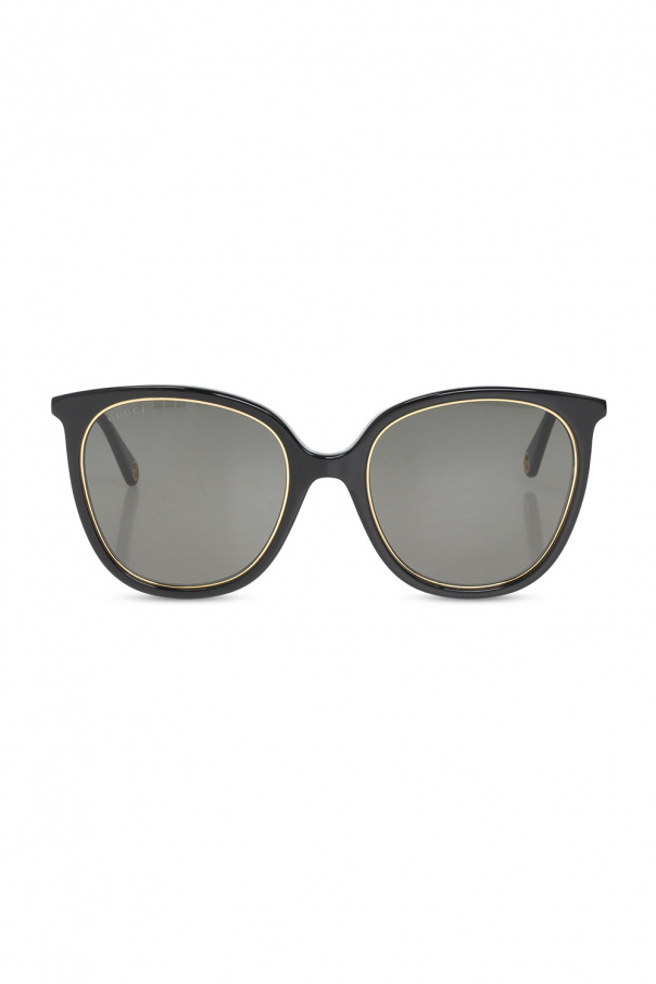 Gucci Add a statement to your casual look donning the stunning ® GU00023 sunglasses