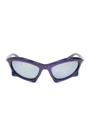 ‘bat rectangle’ sunglasses od Balenciaga