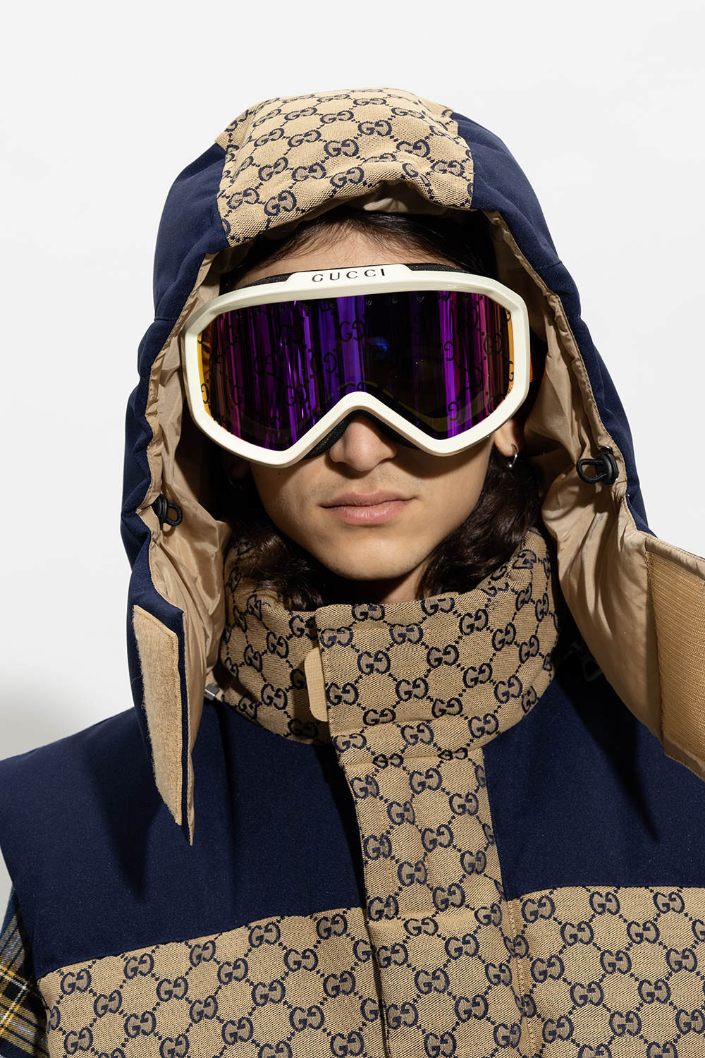 Firenzi Snow Fashion: Gucci Eyeweb Goggles Bring Style to the Slopes