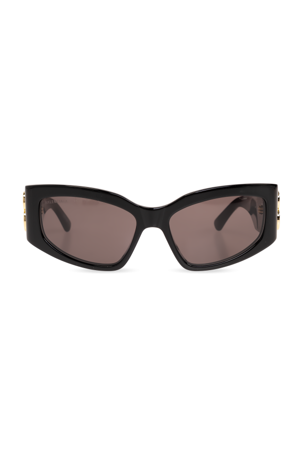 ‘Bossy Cat’ sunglasses od Balenciaga