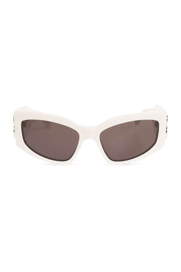 ‘Bossy Cat’ sunglasses od Balenciaga