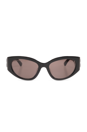 Sunglasses with logo