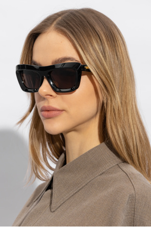 Cat-eye sunglasses od Double-breasted bottega Veneta