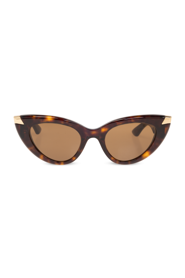 Cat-eye sunglasses od Alexander McQueen