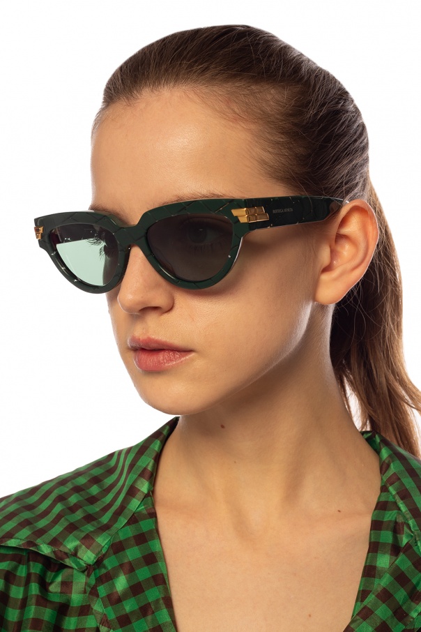 Bottega Veneta oakley latch sunglasses feature a built in hang clip