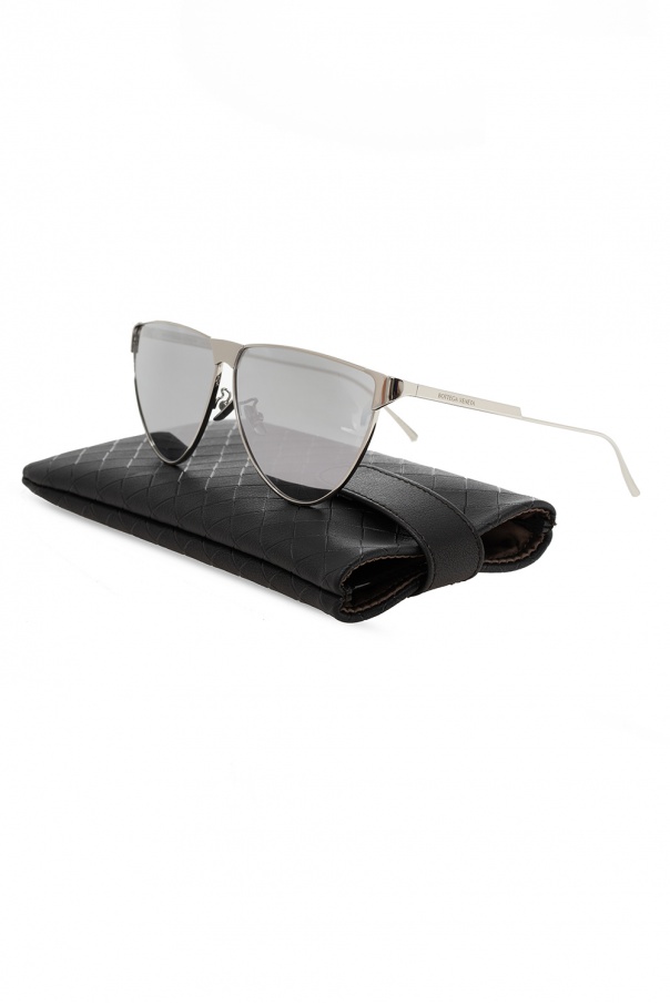 Bottega Veneta Logo sunglasses