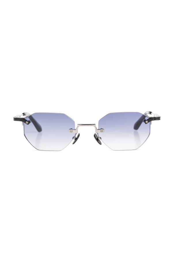 Sunglasses od John Dalia