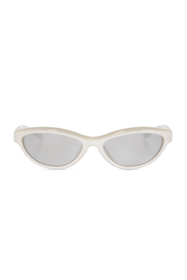 Sunglasses od Jacquemus