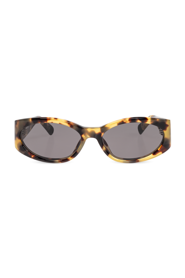 Sunglasses od Jacquemus