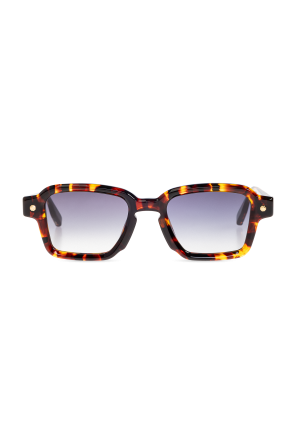 Sunglasses od John Dalia