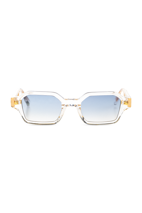 Sunglasses od John Dalia