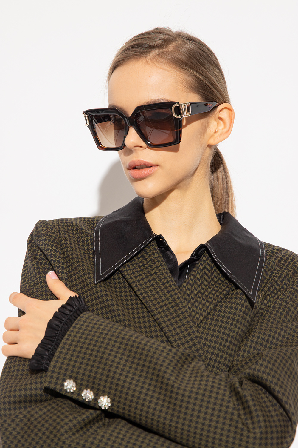 Valentino Eyewear gucci eyewear web stripe detail oversize frame sunglasses item