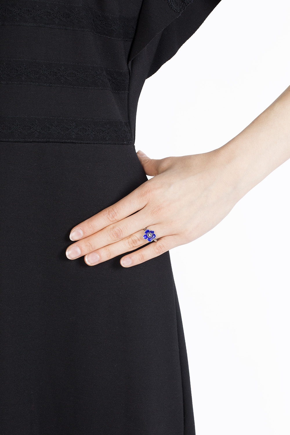 bottega veneta flower ring
