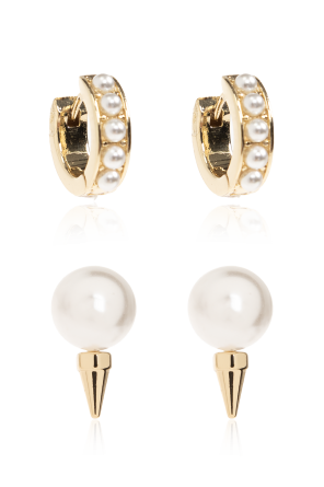 Set of two pairs of earrings