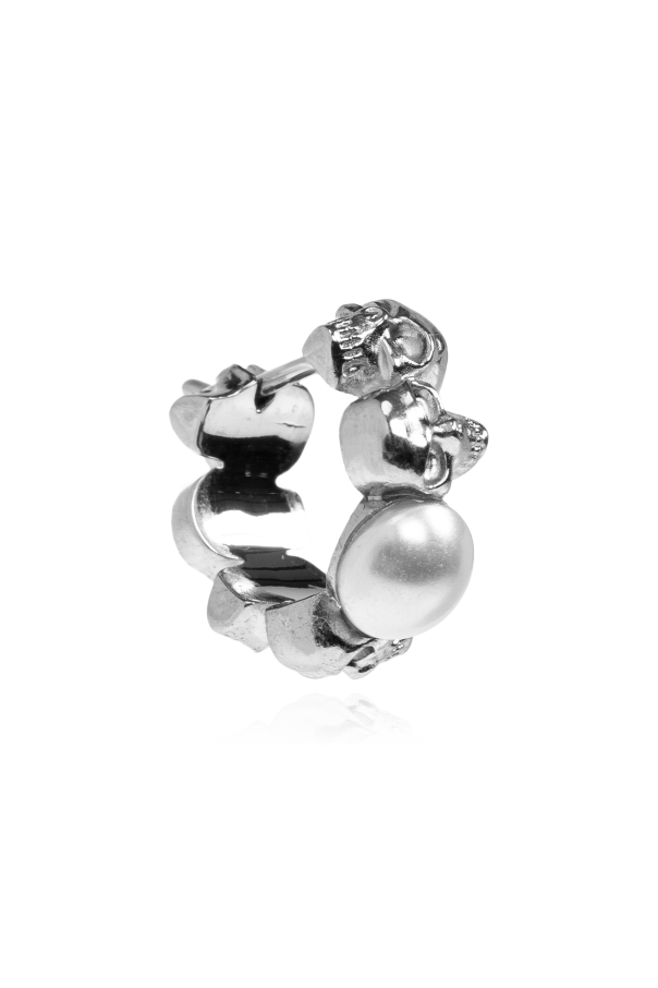 Single earring with skull motif od Alexander McQueen