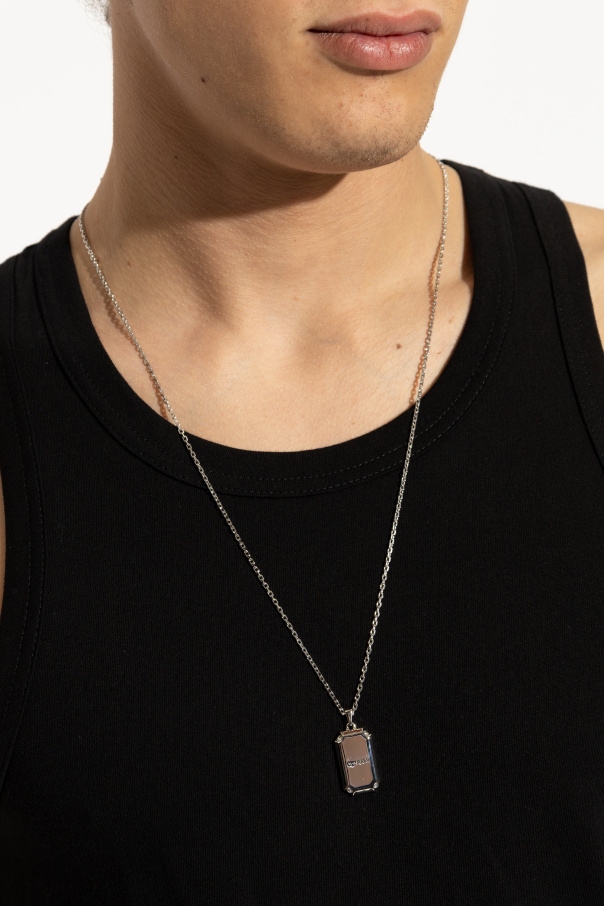 Alexander McQueen Collar con colgante con logotipo grabado