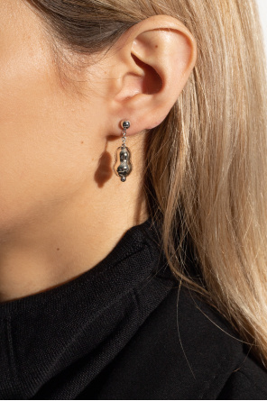 ‘pearl’ asymmetric earrings od Lemaire