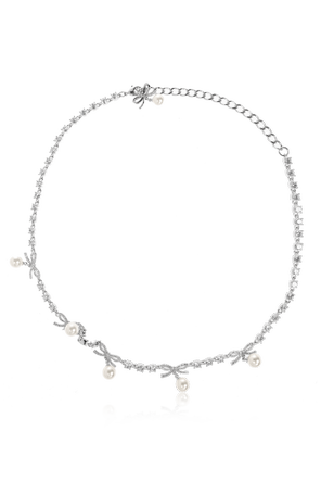 Necklace with shimmering crystals