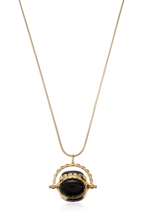 Short necklace with pendant