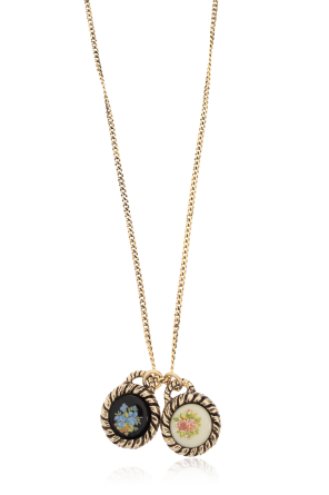 Collar con colgantes