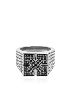 Signet rings with shimmering crystals
