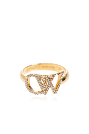 Ring with shimmering crystals