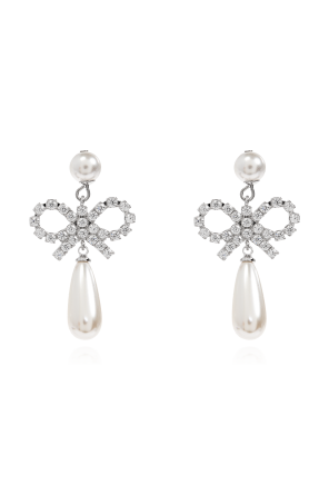Earrings with shimmering crystals