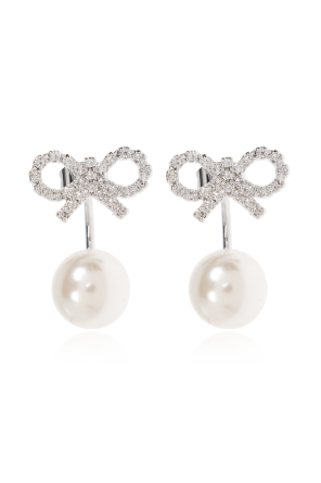 Earrings with shimmering crystals