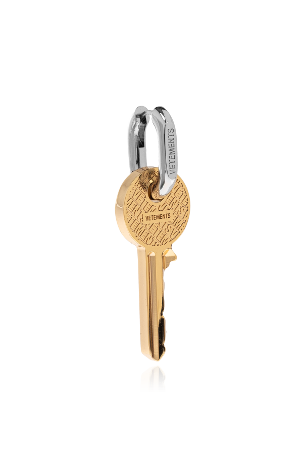 Brass earring od VETEMENTS