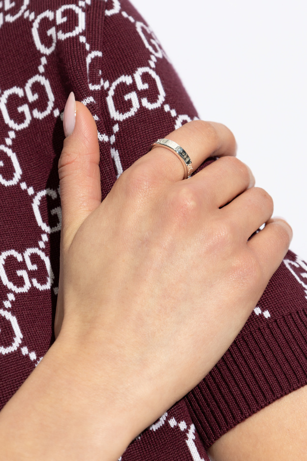 Gucci Silver ring with engraved logo