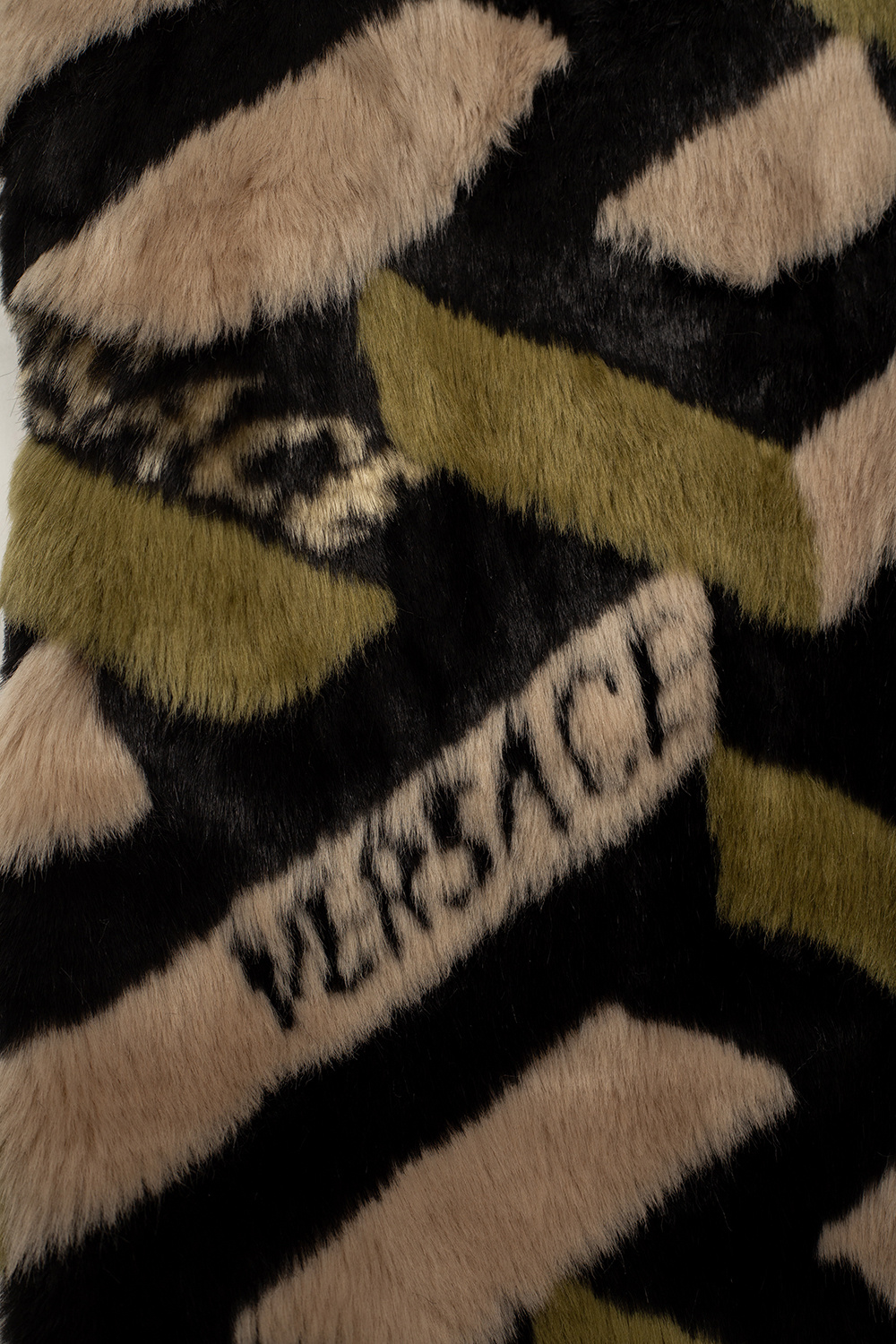Versace Kid Download the latest version of the app