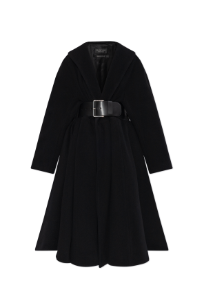 Wełniany płaszcz z paskiem